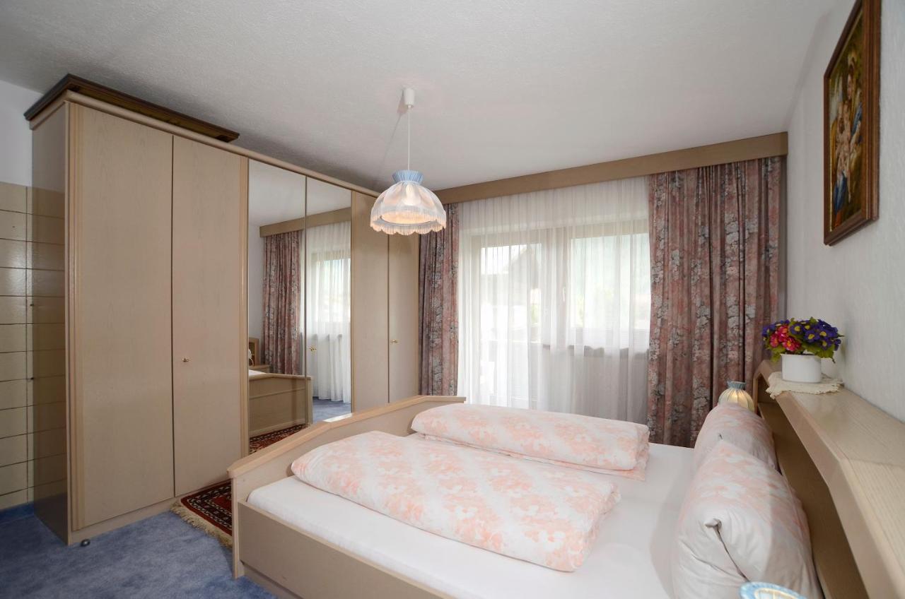 Gästehaus Riml Längenfeld Zimmer foto